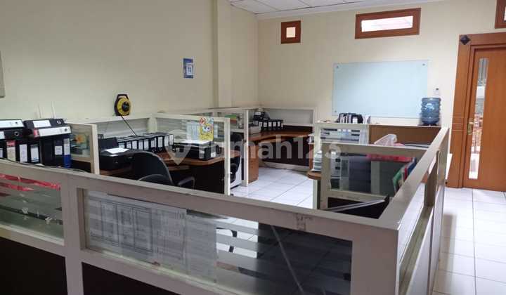 Puri Kencana [Ruko]: Disewakan-Furnished-4Lt-Ac,Cctv,In, Internet