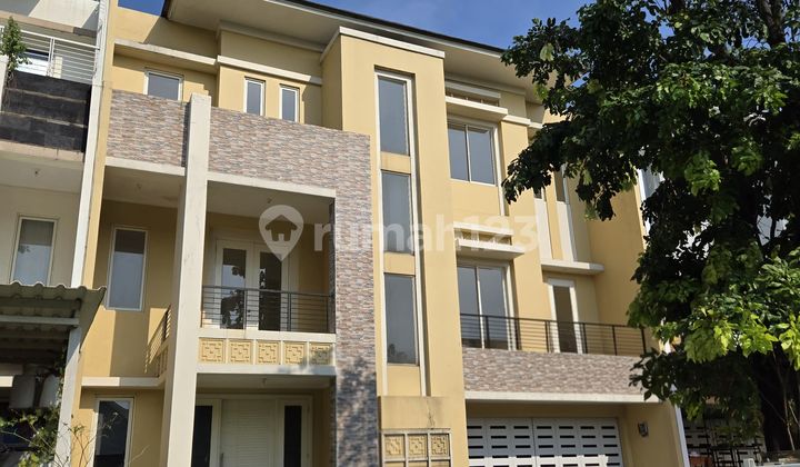 Alam Sutera [RUMAH]; Cluster ONYX - 3 Lantai 
