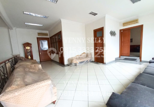 Menteng [HOUSE] FOR SALE AND LEASE - GOOD PRICE - COMMERCIAL AREA 2