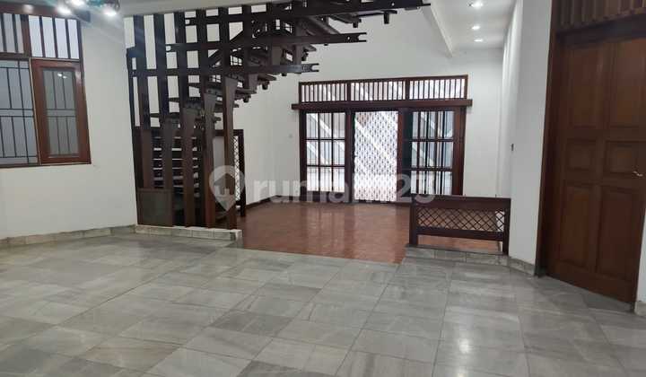 Puri Indah [Rumah]:Disewakan Min 2 Tahun-Selatan, Cocok Utk Usaha