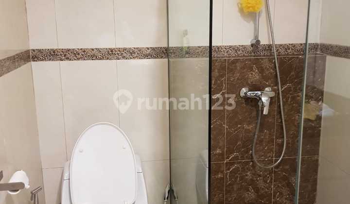 Intercon Kebon Jeruk [Rumah]: 2 Lt- Hadap Barat