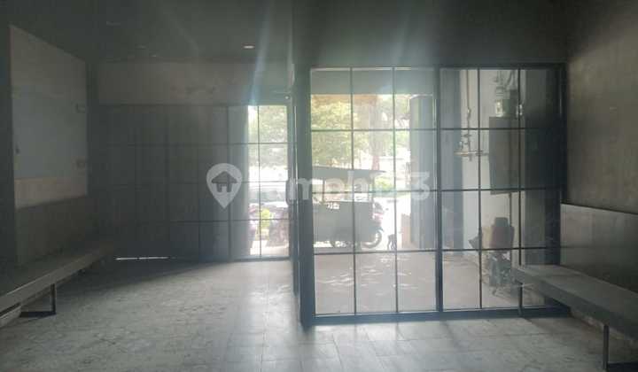 Kembangan [RUKO]:Dijual 2.5Lt- Hadap Jalan raya- Siap Huni