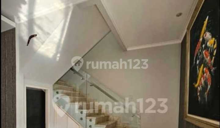 Puri Media [RUMAH]: 2 lt- Fully Furnished, Marmer- Hadap Barat
