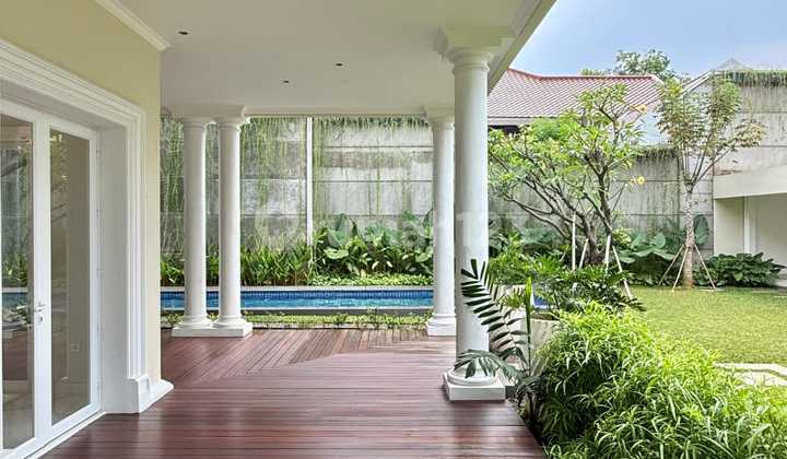 Tirtayasa- Senopati [RUMAH]: With Garden-Gazebo and Pool