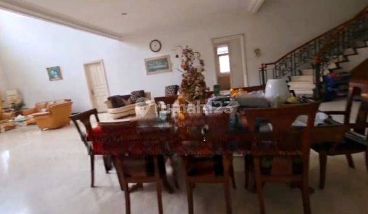 Dijual rumah mewah di Villa Gading Indah Kelapa Gading 2