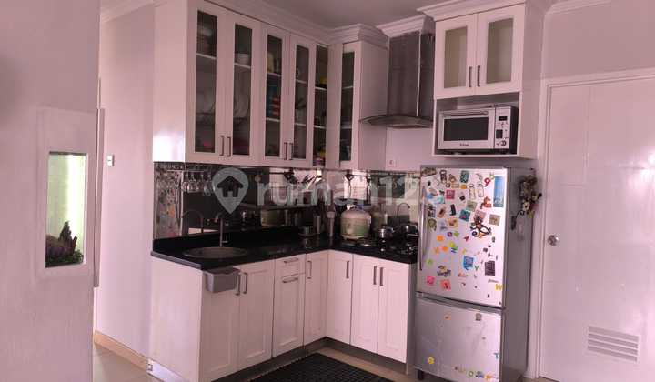 Disewakan Apartemen 3+1bedroom Cosmo Mansion Area Thamrin Full Furnished  2