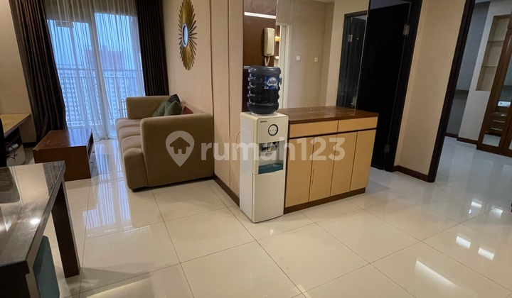 Dijual Apartemen Cosmo Mansion 2Bedroom Harga Murah