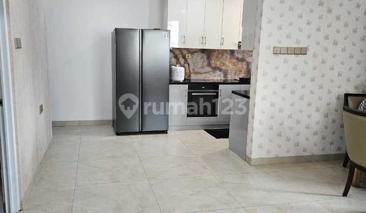 Dijual Rumah 2lantai Town House Di Atas Mall Thamrin City 2