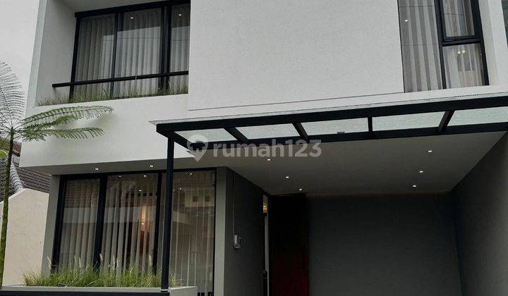 Rumah Modern Minimalis , Full Furnished , 2 Lantai Di Sleman 1