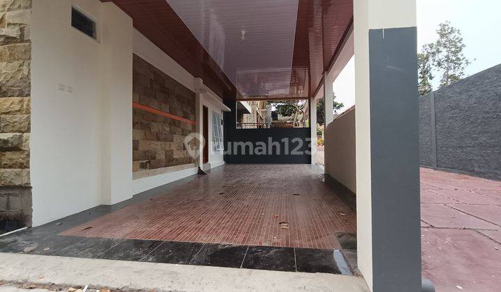 Rumah Cantik 2 Lantai Idaman Design Elegan Di Sleman Utara 2