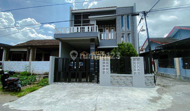 RUMAH MODERN 2 LANTAI SIAP HUNI, LUAS & LEGA DI PURWOMARTANI 1