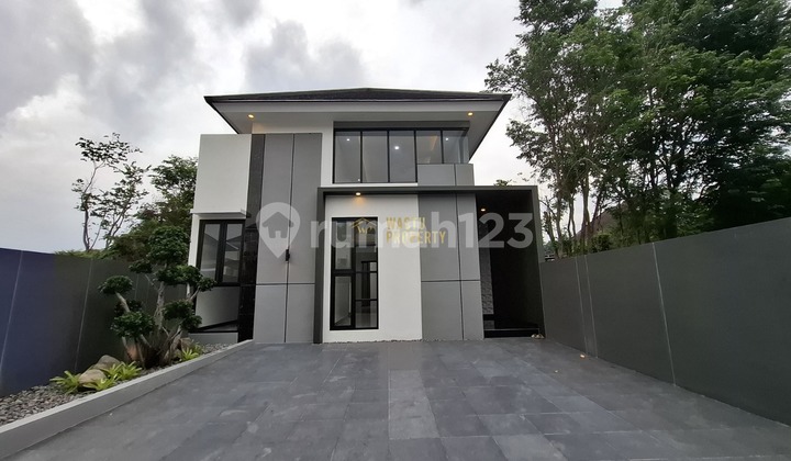 Rumah Cantik Dalam Cluster, Dekat Kampus Uii di Ngaglik