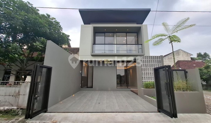Ready-to-Occupy House, 2 Floors, Fully Furnished Near Gentan Market, Sleman Ready-to-Occupy House, 2 Floors, Fully Furnished Near Gentan Market, Sleman
