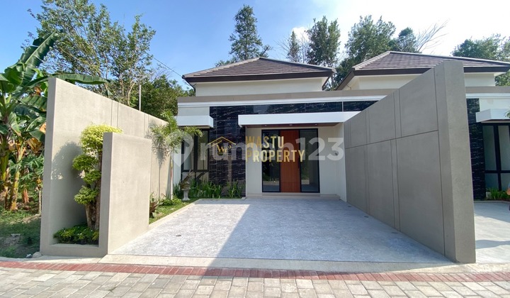 Rumah Cantik 2 Unit, Dekat Kampus Uii di Ngaglik