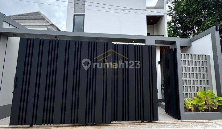 RUMAH MEWAH FULL FURNISH, DEKAT KAMPUS UII DI NGAGLIK 1