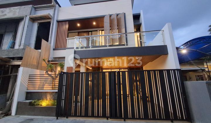 RUMAH MEWAH ADA PRIVATE POOL, DI PALAGAN DEKAT RINGROAD UTARA 1