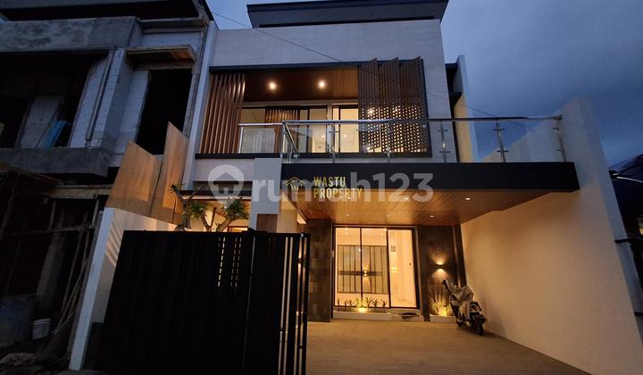 RUMAH MEWAH ADA PRIVATE POOL, DI PALAGAN DEKAT RINGROAD UTARA 2