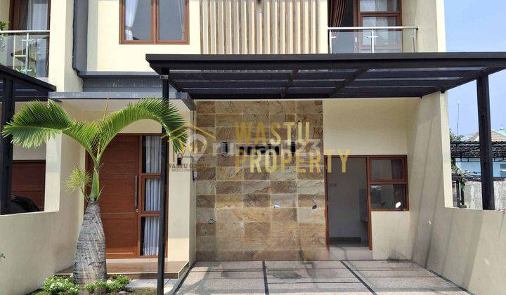 Dijual Rumah 2 Lantai Siap Huni, Carport Muat 2 Mobil 2