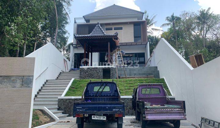 Baru Villa 2 Lantai Mewah Murah Di Jogja Selatan Deket Umy 1