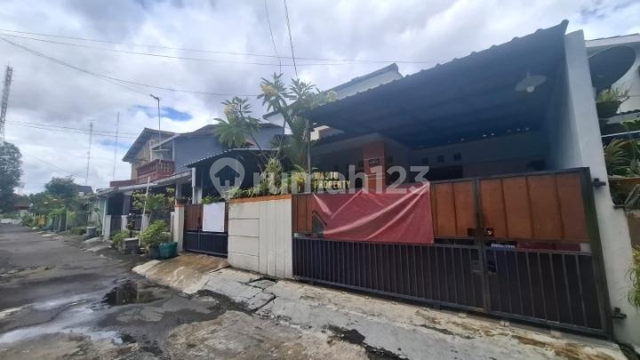 Rumah Siap Huni, 4 Menit Dari Kampus Upn Jogja di Seturan Rumah Siap Huni, 4 Menit Dari Kampus Upn Jogja di Seturan