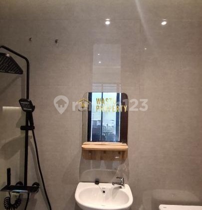 Modern House Fully Furnished, Ready to Live In, 2-Car Carport & Spacious Yard! 2