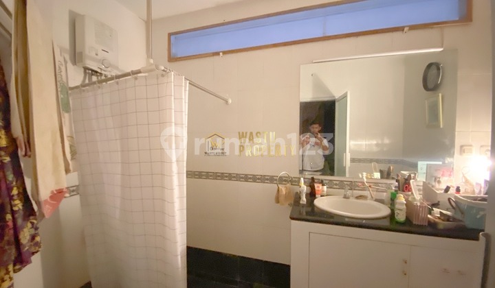 Active Boarding House and Main House for Sale Near UII Campus. 2