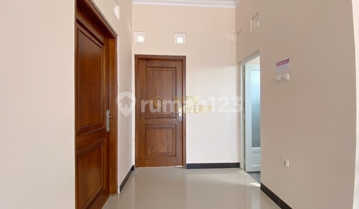 Rumah Desain Clasic di Banguntapan Bantul Akses Jalan Lebar 2