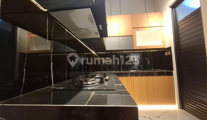 Rumah Baru Siap Huni 2 Lantai Dekat Kota Jogja Dalam Cluster One Gate 2