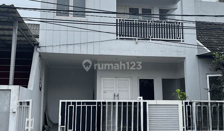 Rumah 2 Lantai di Villa Melati Mas Serpong Tangerang Selatan 1