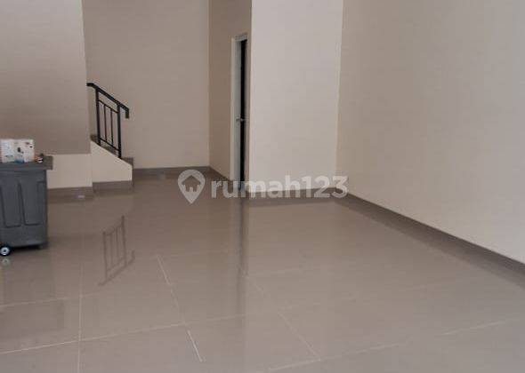 Disewakan Ruko 2 Lantai di Hampton Avenue Gading Serpong Tangerang 2