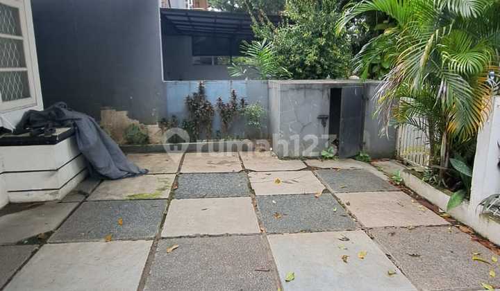 Dijual Rumah Usaha Pinggir Jalan Komersial BSD City 2
