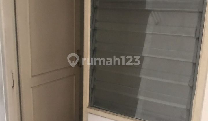 Rumah Villa Melati Mas, Tangerang Selatan Lokasi Strategis