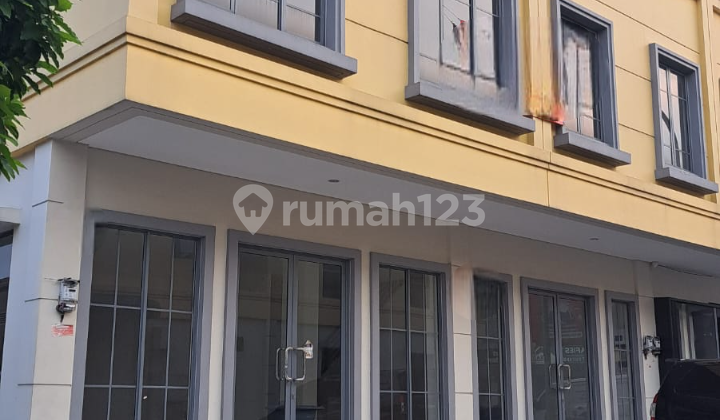 Disewakan Ruko Hoek Gandeng Super Strategis Magiore Grande Gading Serpong Tangerang