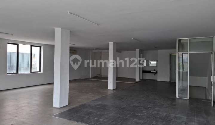 For Sale: Attached Shop House (Corner Unit) 3 1/2 Floors at Melati Mas Square 2