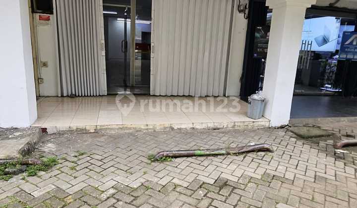 For Rent: Shop House Facing Main Road BSD, 3 Floors