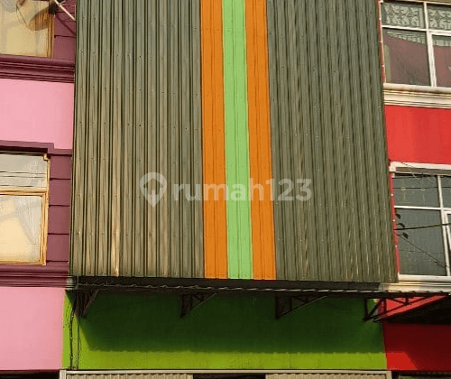 Ruko 4 Lantai Pinggir Jalan Raya Serpong Tangerang Selatan