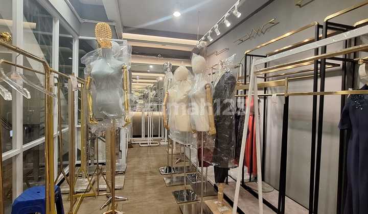 Turun Harga Dijual Ruko Pinggir Jalan Raya Serpong Beserta Bisnisnya Yang Masih Sehat