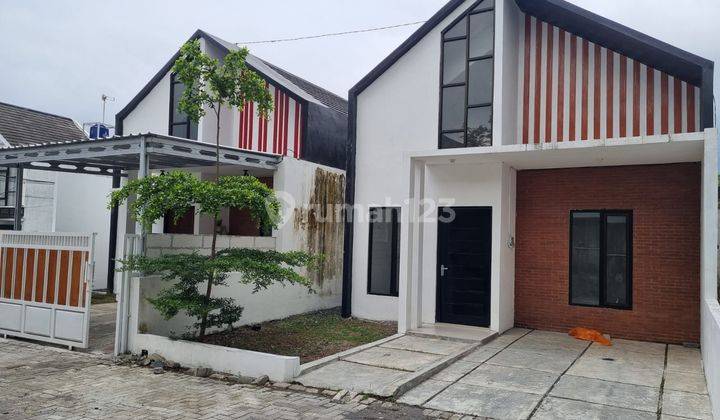 Rumah Cantik Bangunan Minimalis Modern Hanya 400JT An  2