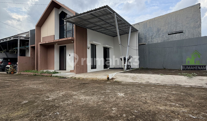 Minimalist House Ready to Occupy, Land Area 116 Meters, Hook in Sawangan