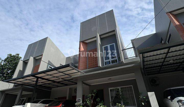 Rumah Mewah 2 Lantai Model Tropical Modern Lokasi 200 Meter Jalan Krukut Grogol Limo. 1