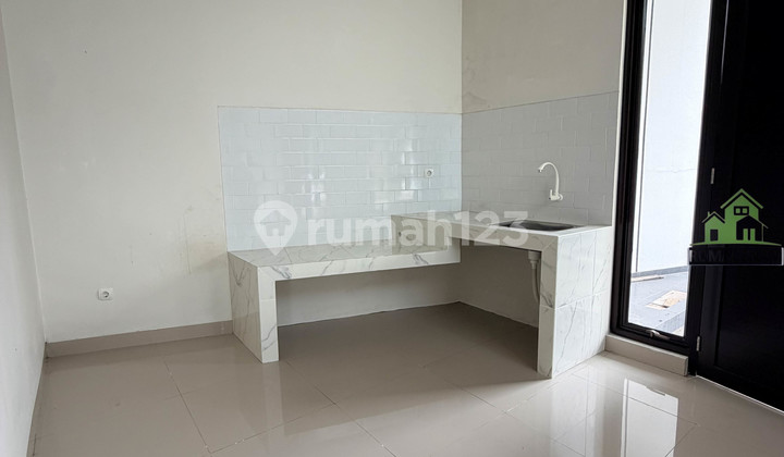 Minimalist House, 116 sqm Land Area, Ready to Occupy in Pasir Putih Swg 2