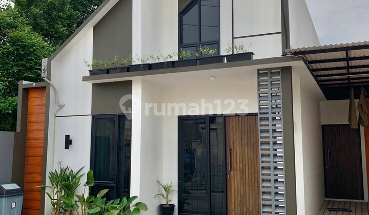 Rumah 2 Kamar Tidur Brand New Siap Huni Lokasi Jalan Raya Bedahan Rumah 2 Kamar Tidur Brand New Siap Huni Lokasi Jalan Raya Bedahan