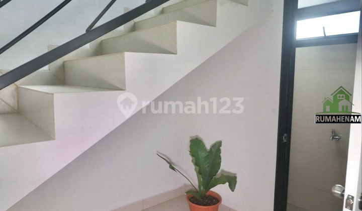 4 Bedroom House in the Megapolitan Cinere Housing Complex 2