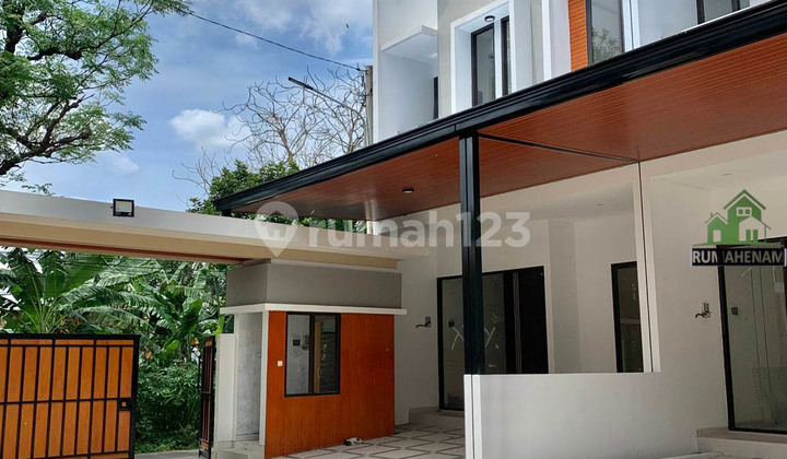 Luxury House Ready to Live Near Desari Toll Gate