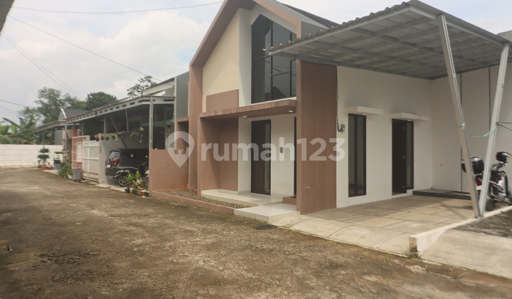 Rumah Model Scandinavian Modern di Sawangan Luas Tanah 116 Meter Rumah Model Scandinavian Modern di Sawangan Luas Tanah 116 Meter