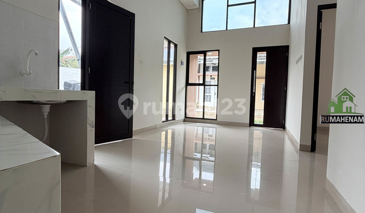 Rumah Brand New Luas Tanah116 Meter Dekat Terminal Transjakarta