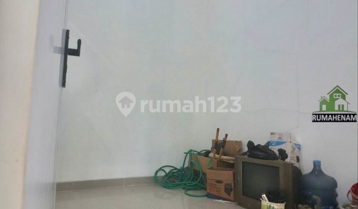 Rumah Townhouse Berkonsep Scandinavian Modern di Kalisuren 2