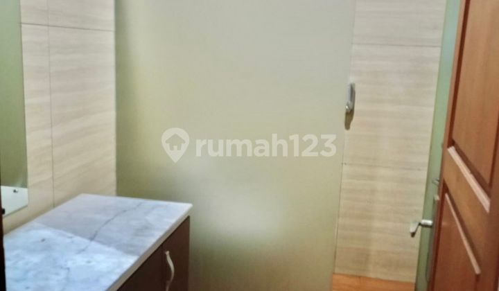 Well-Maintained House with Spacious Land in Cinangka Near The Park Mall 2