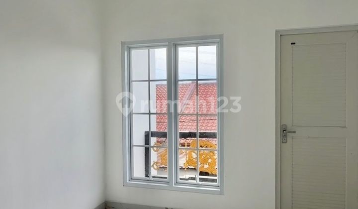 Rumah American Classic Siap Huni di Grogol Limo Dekat Tol