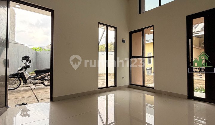 Rumah Brand New Siap Huni Luas Tanah 116 Meter Dekat Transjakarta